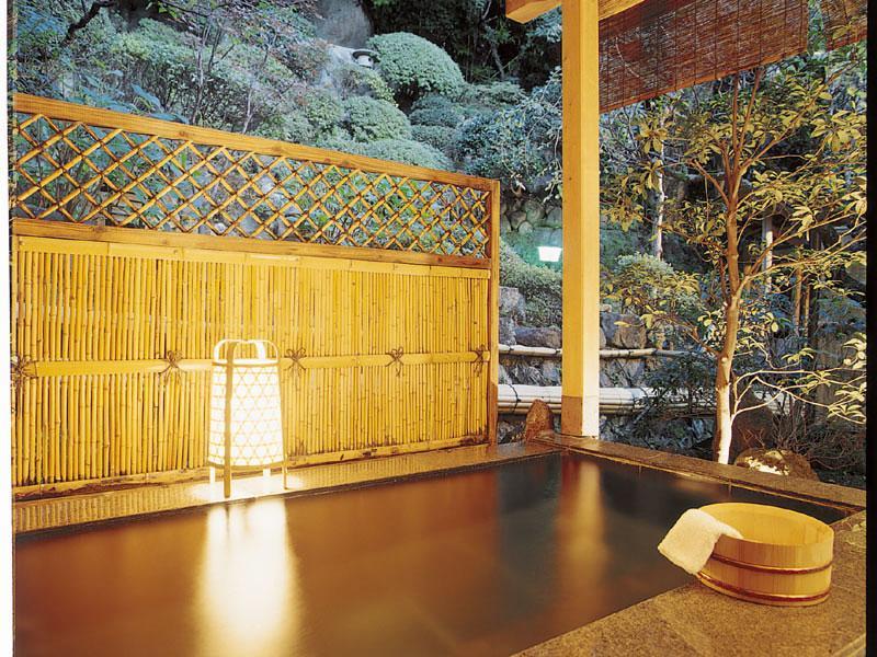 Yugawara Onsen Ryokan Uohan Exteriér fotografie