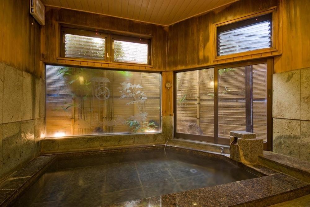 Yugawara Onsen Ryokan Uohan Exteriér fotografie